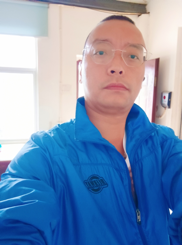 通海混混的第一张照片--玉溪上门女婿服务网